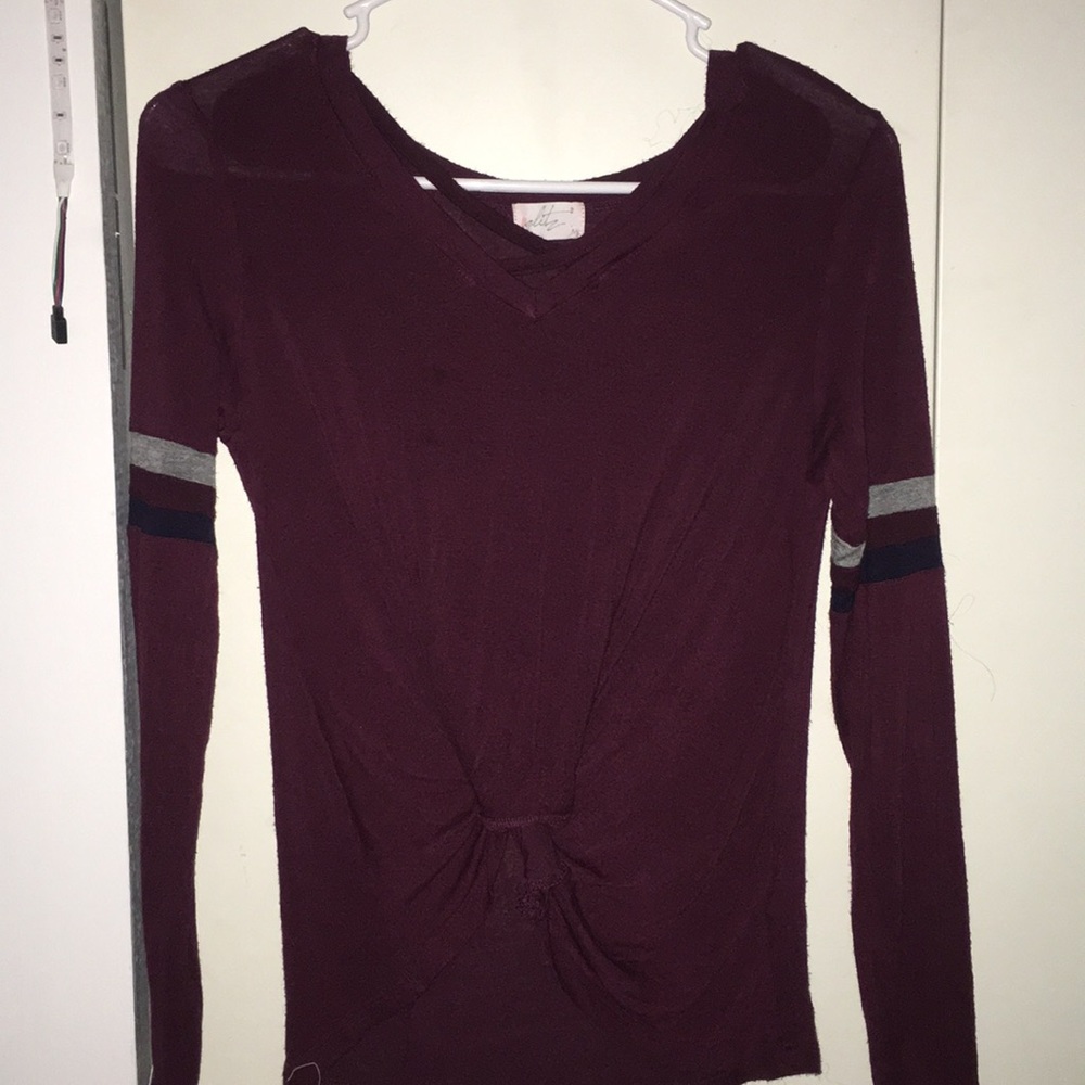 Burgundy long sleeve shirt with tie in the front